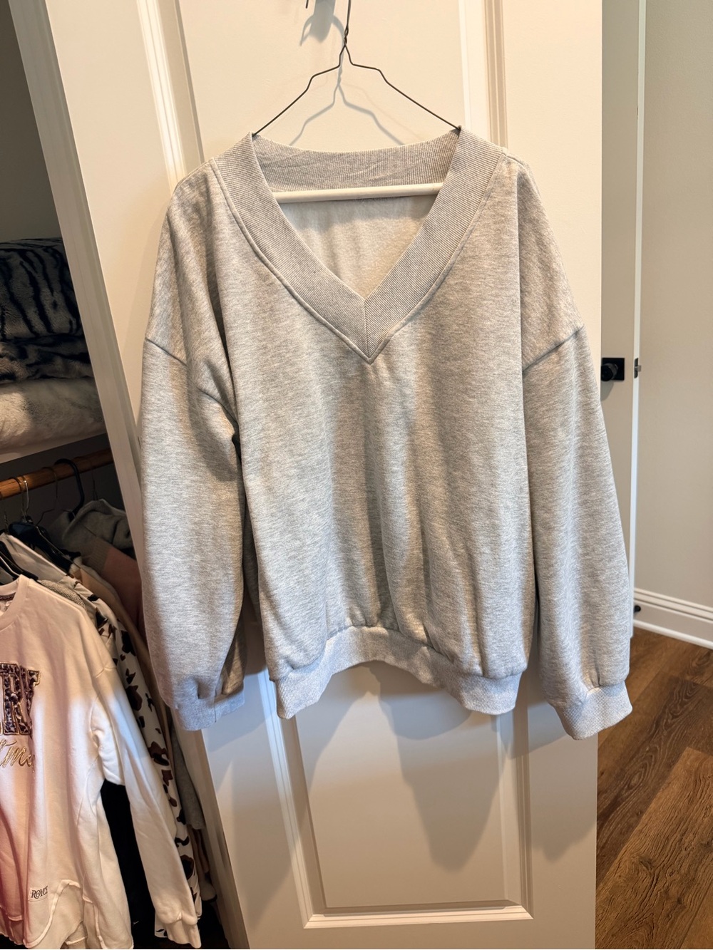 Women's V-Neck Sweatshirt - Light Gray